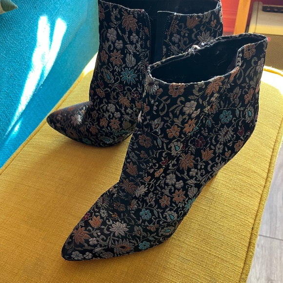 Sam Edelman Shoes - Sam Edelman Black Brocade Pointed Toe Ankle Boots with Floral Embroidery